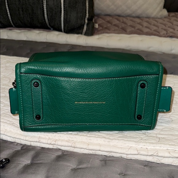 Coach 1941 Rogue 25 Kelly Green - Picture 12 of 12
